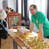 Jarmark Pszczeli w Ośrodku Kultury w Gorzycach