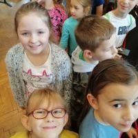 Warsztaty plastyczne w OKC Rozwijamy spostrzegawczość, kreatywność oraz twórcze myślenie. Doskonalimy umiejętności manualne, wzmacniamy poczucie własnej wartości. Nie ogranicza nas wyobraźnia.