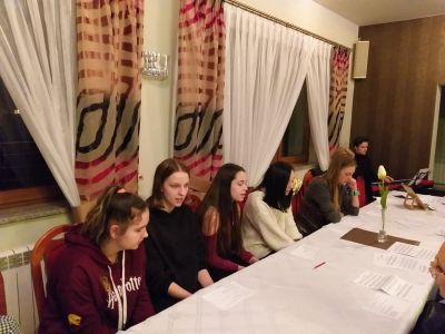 Trwa próba chóru na czuwanie Taize. (5)