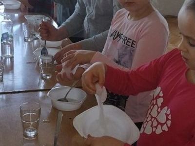  Warsztaty robienia slimów (8)